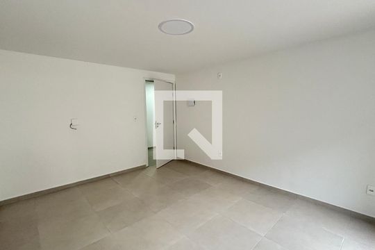 Área de Serviço de apartamento para alugar com 1 quarto, 22m² em Vila Sao Pedro, Santo André