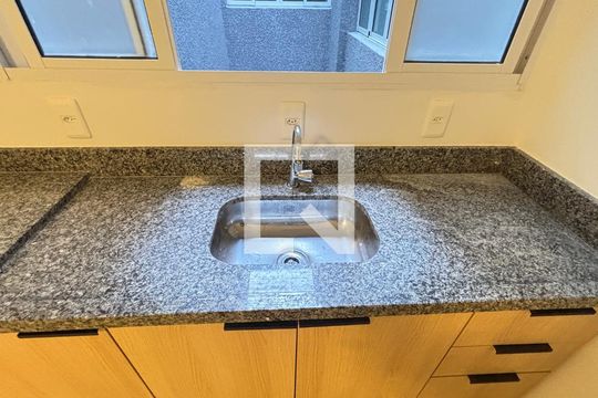 Sala/Cozinha de apartamento para alugar com 1 quarto, 22m² em Vila Sao Pedro, Santo André