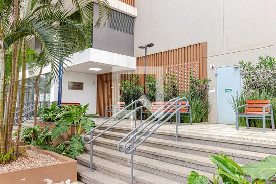 Fachada de kitnet/studio à venda com 1 quarto, 26m² em Jardim das Acacias, São Paulo