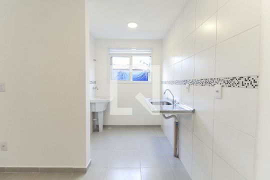 Cozinha de apartamento para alugar com 2 quartos, 40m² em Vila Progresso (zona Leste), São Paulo