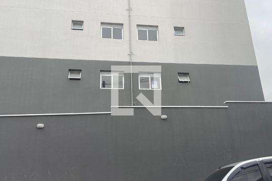 Janela + Placa de apartamento para alugar com 2 quartos, 40m² em Vila Progresso (zona Leste), São Paulo