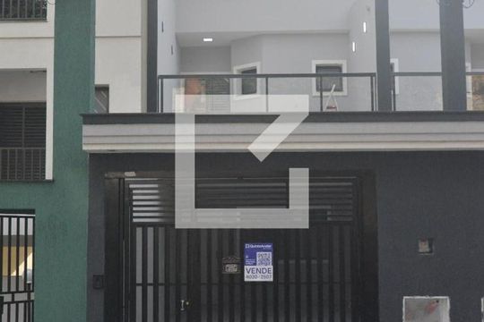 Fachada de casa à venda com 3 quartos, 160m² em Vila Camilópolis, Santo André