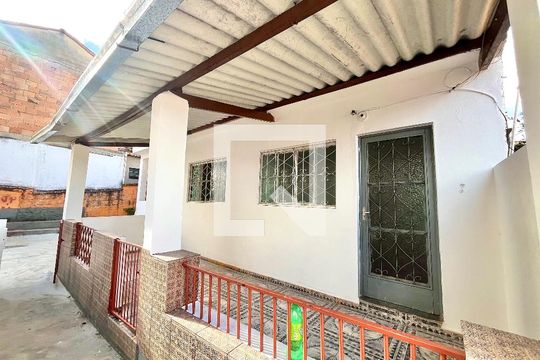 Casa à venda com 4 quartos, 392m² em Santa Monica, Belo Horizonte