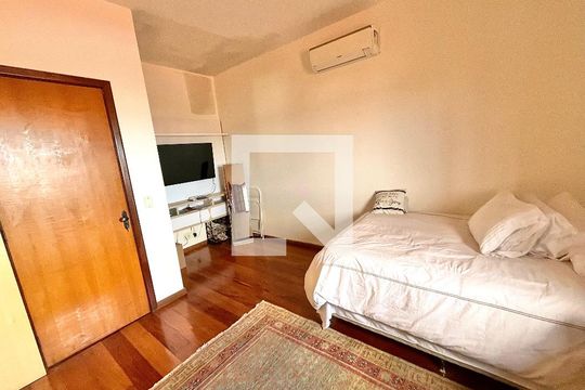 Casa à venda com 4 quartos, 392m² em Santa Monica, Belo Horizonte
