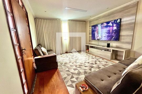 Casa à venda com 4 quartos, 392m² em Santa Monica, Belo Horizonte