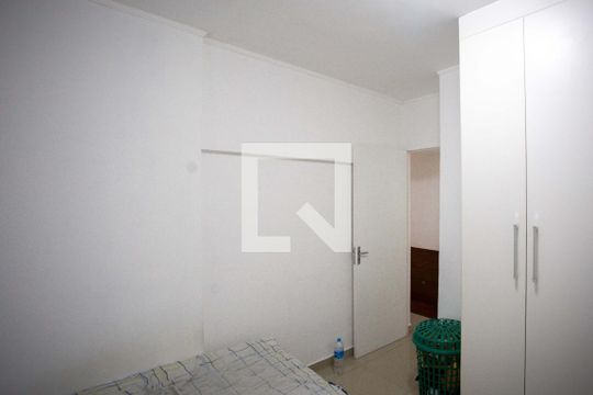 Quarto 2 de apartamento à venda com 2 quartos, 42m² em Canhema, Diadema