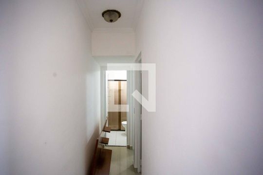 Corredor de apartamento à venda com 2 quartos, 42m² em Canhema, Diadema