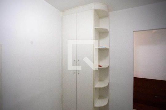 Quarto 1 de apartamento à venda com 2 quartos, 42m² em Canhema, Diadema