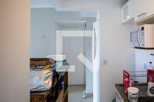 Cozinha de apartamento à venda com 2 quartos, 42m² em Canhema, Diadema