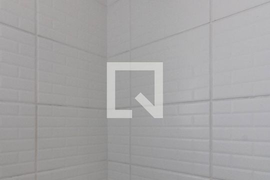 Banheiro de apartamento para alugar com 2 quartos, 41m² em Vila Sao Joao, Guarulhos