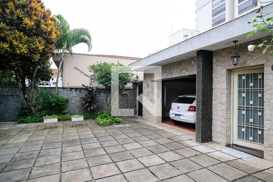 Garagem de casa à venda com 3 quartos, 222m² em Vila Caminho do Mar, São Bernardo do Campo