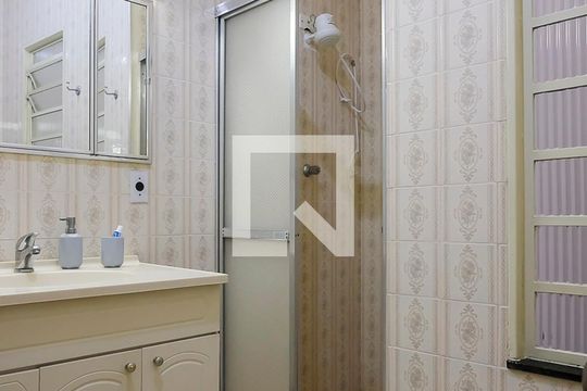 Banheiro 2 de casa à venda com 3 quartos, 222m² em Vila Caminho do Mar, São Bernardo do Campo