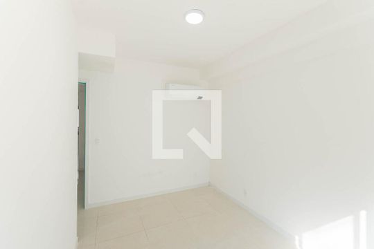 Quarto de apartamento à venda com 1 quarto, 55m² em Vila Isabel, Rio de Janeiro
