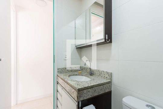 Banheiro de apartamento à venda com 1 quarto, 55m² em Vila Isabel, Rio de Janeiro