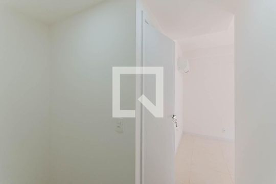 Quarto de apartamento à venda com 1 quarto, 55m² em Vila Isabel, Rio de Janeiro