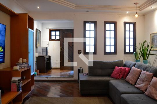Casa para alugar com 3 quartos, 321m² em Jardim Utinga, Santo André