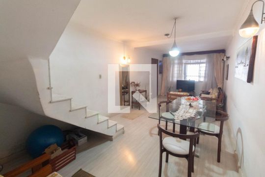 Sala de casa para alugar com 3 quartos, 150m² em Jardim Peri, São Paulo