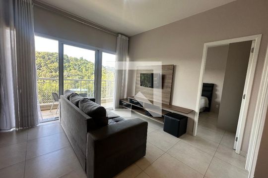 Sala de apartamento à venda com 1 quarto, 50m² em Residencial Tambore Iii, Santana de Parnaíba