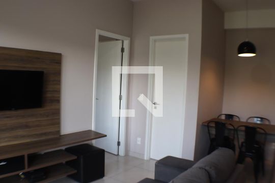 Sala de apartamento à venda com 1 quarto, 50m² em Residencial Tambore Iii, Santana de Parnaíba