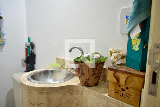 Lavabo de casa à venda com 3 quartos, 133m² em Vila da Saúde, São Paulo