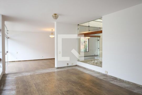 Sala de casa à venda com 4 quartos, 945m² em Interlagos, São Paulo