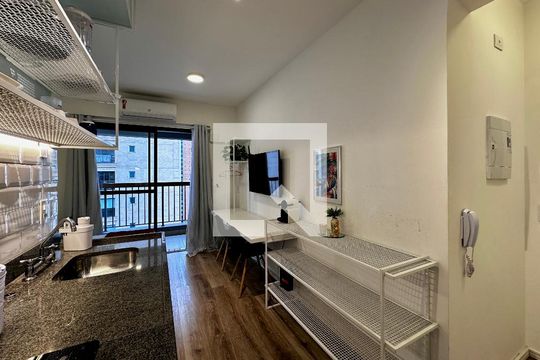 Cozinha de kitnet/studio à venda com 0 quarto, 25m² em Brooklin, São Paulo