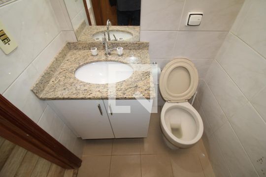 Banheiro 1 de casa à venda com 2 quartos, 72m² em Vila Romero, São Paulo