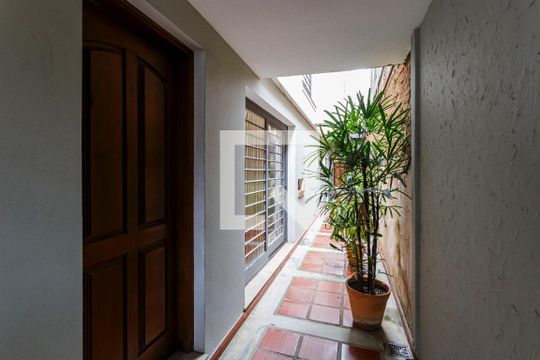 Área externa de casa à venda com 3 quartos, 160m² em Moema, São Paulo