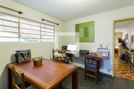 Sala de casa à venda com 3 quartos, 160m² em Moema, São Paulo