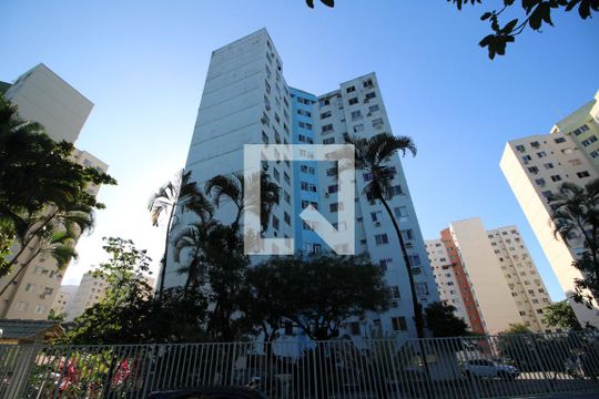 Fachada de apartamento à venda com 2 quartos, 65m² em Barra Olímpica, Rio de Janeiro