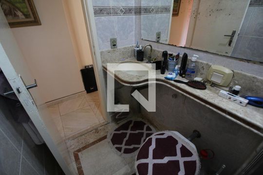 Banheiro Social de apartamento à venda com 2 quartos, 65m² em Barra Olímpica, Rio de Janeiro