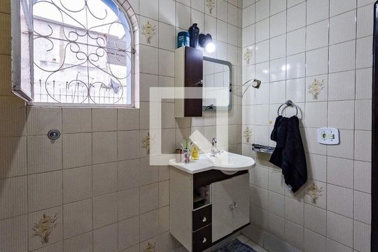 Banheiro da Suíte 2 de casa à venda com 2 quartos, 172m² em Vila Pereira Cerca, São Paulo