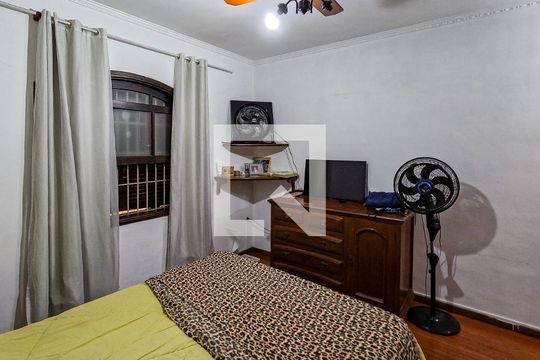 Suíte 1 de casa à venda com 2 quartos, 172m² em Vila Pereira Cerca, São Paulo