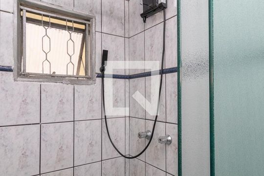 Banheiro da Casa 01 de casa à venda com 5 quartos, 295m² em Jardim Popular, São Paulo