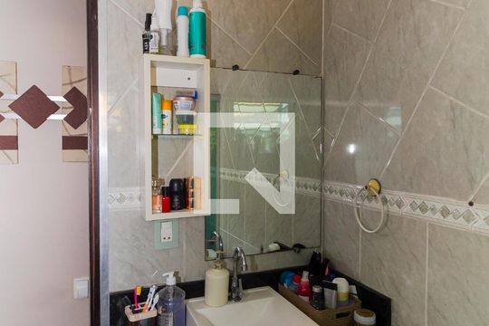 Banheiro de casa à venda com 3 quartos, 125m² em Jardim Tiete, São Paulo
