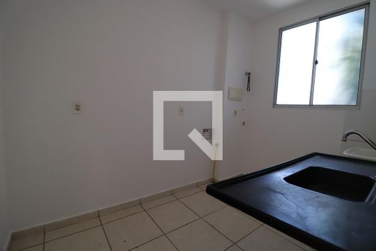 Cozinha de apartamento para alugar com 2 quartos, 44m² em Aclimação, Uberlândia