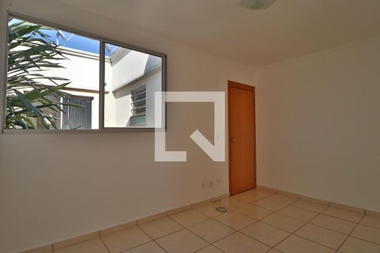 Apartamento para alugar com 2 quartos, 44m² em Aclimação, Uberlândia