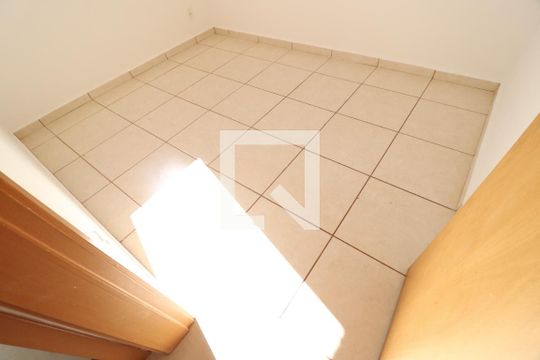 Quarto 1 de apartamento para alugar com 2 quartos, 44m² em Aclimação, Uberlândia