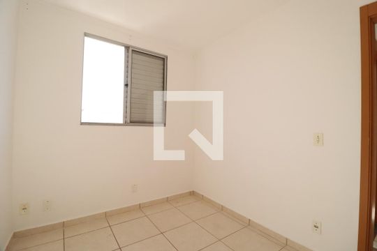Quarto 2 de apartamento para alugar com 2 quartos, 44m² em Aclimação, Uberlândia