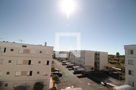 Vista Cozinha de apartamento para alugar com 2 quartos, 44m² em Aclimação, Uberlândia