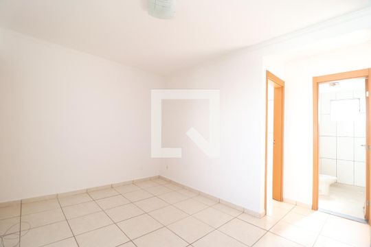 Sala de apartamento para alugar com 2 quartos, 44m² em Aclimação, Uberlândia