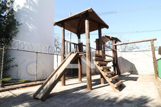 Área comum - Playground de apartamento para alugar com 2 quartos, 44m² em Aclimação, Uberlândia