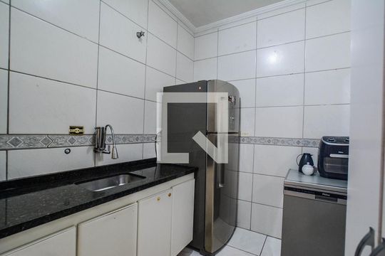 Cozinha de apartamento para alugar com 3 quartos, 84m² em Vila Alzira, Santo André