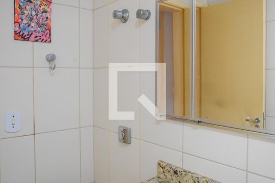 Banheiro Social de apartamento para alugar com 1 quarto, 50m² em Aclimação, São Paulo