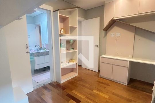 Casa à venda com 3 quartos, 171m² em Água Fria, São Paulo