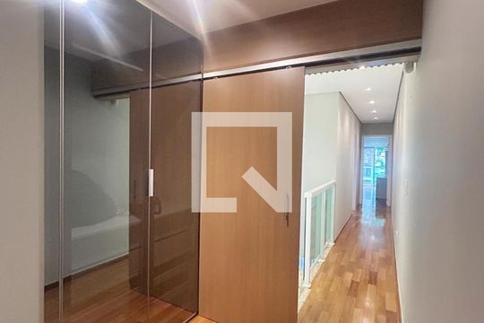 Casa à venda com 3 quartos, 171m² em Água Fria, São Paulo