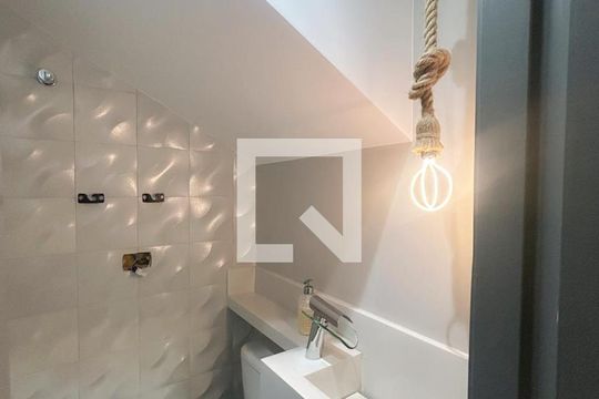 Casa à venda com 3 quartos, 171m² em Água Fria, São Paulo