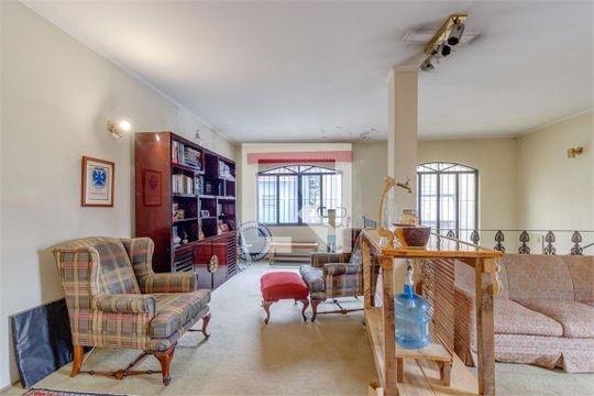 Casa à venda com 4 quartos, 329m² em Jardim Francisco Mendes, São Paulo