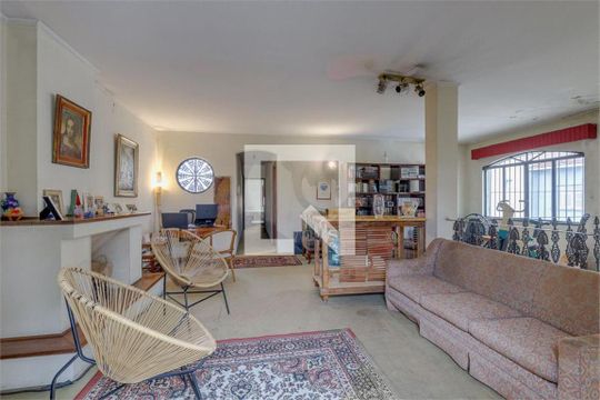 Casa à venda com 4 quartos, 329m² em Jardim Francisco Mendes, São Paulo
