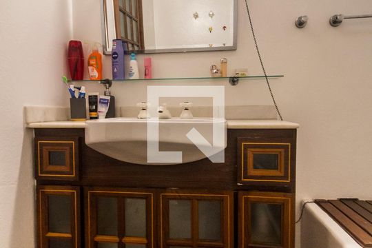 Banheiro da Suíte 3 de casa à venda com 4 quartos, 480m² em Alphaville, Santana de Parnaíba